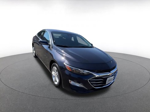 Used 2023 Chevrolet Malibu LT w/ Driver Confidence Package image 3