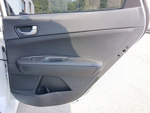 Used 2020 Kia Optima LX image 25