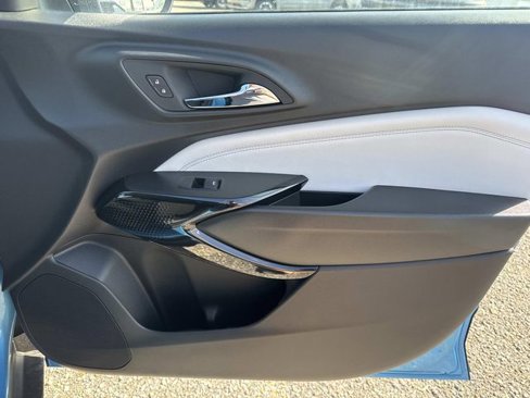New 2025 Chevrolet Trax LT w/ Driver Confidence Package image 12