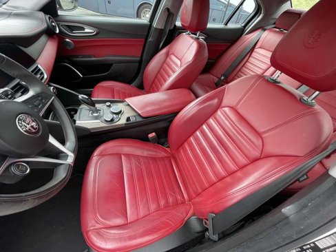 Used 2019 Alfa Romeo Giulia Ti w/ Quick Order Package 22X Lusso image 12