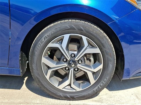 Certified 2020 Kia Forte LXS image 8