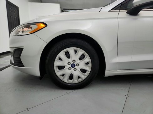 Used 2019 Ford Fusion S image 30