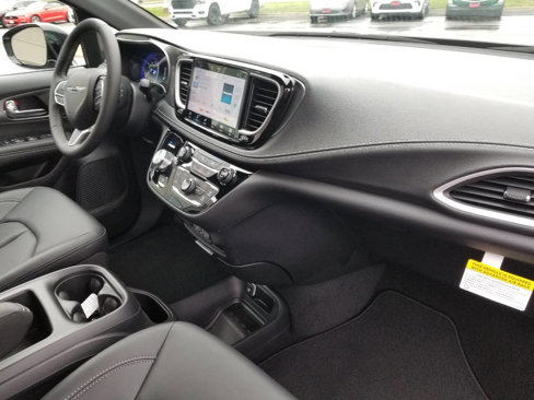 New 2025 Chrysler Pacifica Select image 11