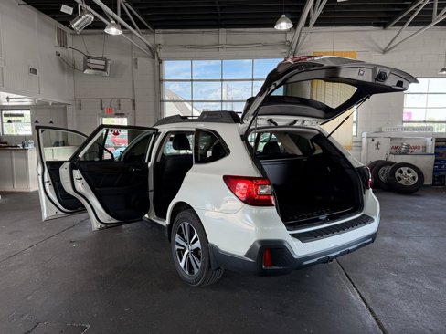 Used 2018 Subaru Outback 2.5i Limited image 18