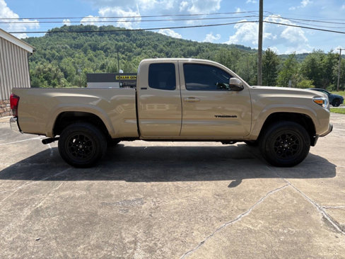 Used 2019 Toyota Tacoma SR5 image 4