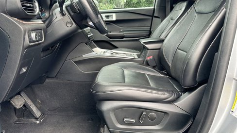 Used 2020 Ford Explorer Limited image 10