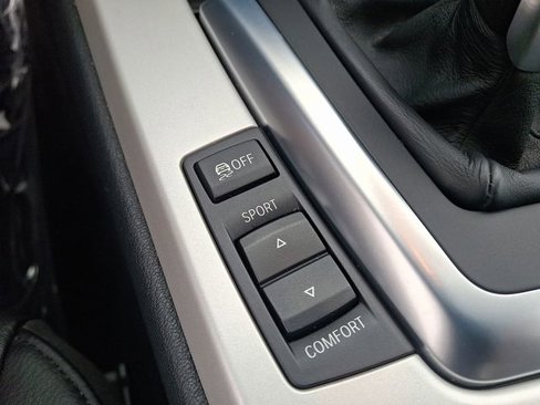 Used 2012 BMW Z4 sDrive28i image 17