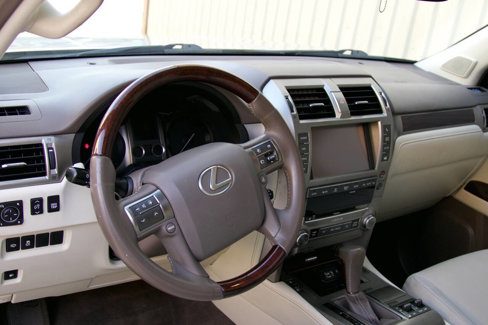 Used 2015 Lexus GX 460 w/ Premium Package image 40