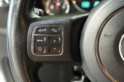 Used 2016 Jeep Wrangler Unlimited Sahara w/ Connectivity Group image 28