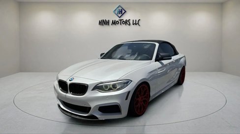 Used 2016 BMW M235i Convertible image 1