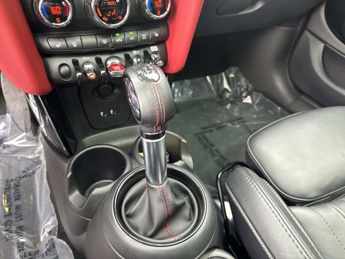 Used 2019 MINI Cooper S image 25