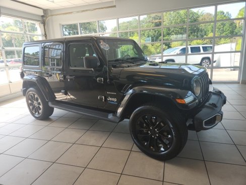 Certified 2021 Jeep Wrangler Unlimited Sahara w/ Cold Weather Group image 6