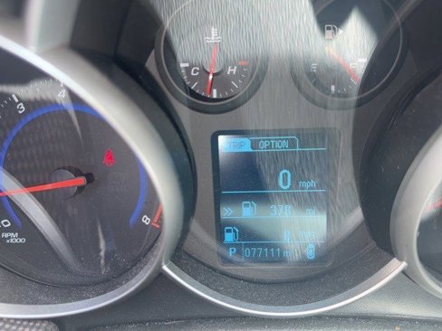 Used 2016 Chevrolet Cruze LT image 4