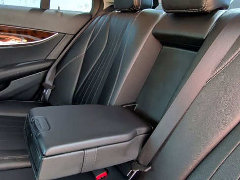 Used 2018 Mercedes-Benz E 300 image 36