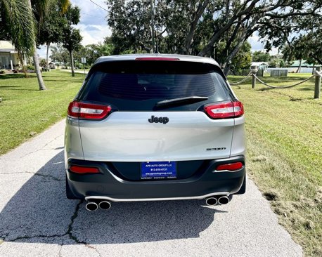 Used 2014 Jeep Cherokee Sport image 8