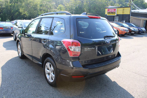 Used 2016 Subaru Forester 2.5i Premium w/ All-Weather Package image 10