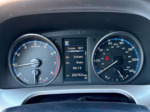 Used 2017 Toyota RAV4 LE image 15