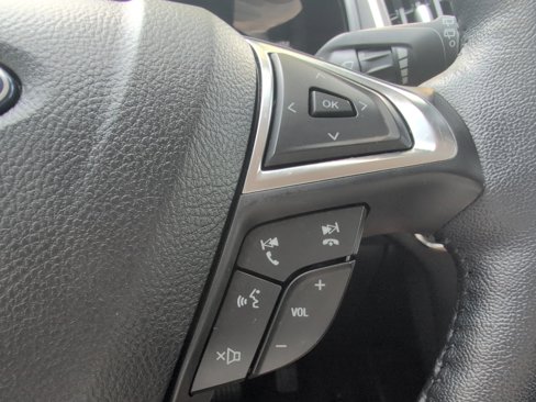 Used 2023 Ford Edge SEL image 21