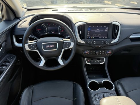 Used 2024 GMC Terrain SLT image 14