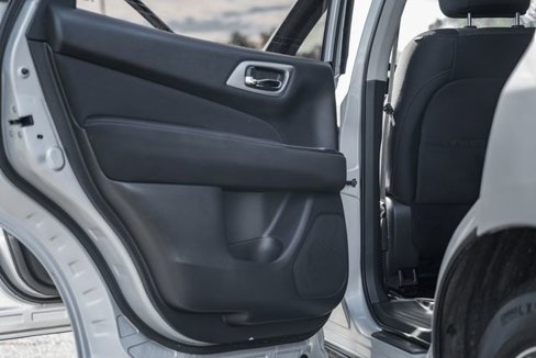 Used 2017 Nissan Pathfinder S image 33