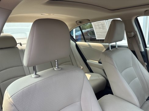 Used 2017 Honda Accord EX-L image 28