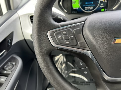 Used 2018 Chevrolet Bolt LT image 26