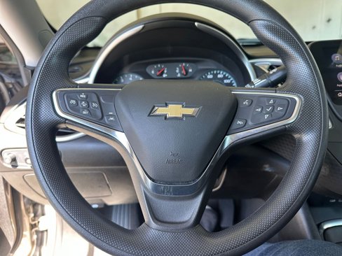 Used 2024 Chevrolet Malibu LT image 28