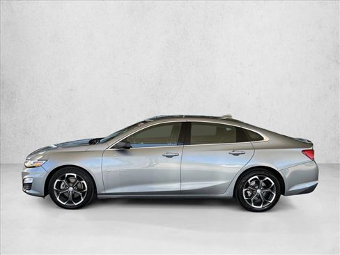 Used 2023 Chevrolet Malibu LT image 2