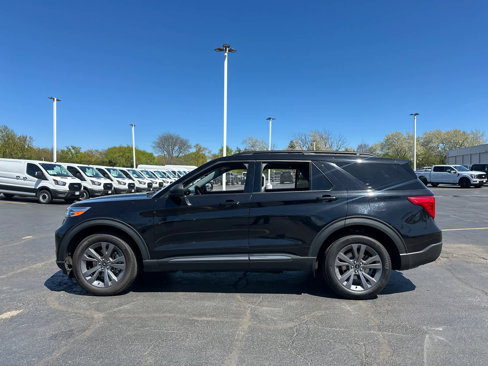 Used 2021 Ford Explorer XLT w/ Equipment Group 202A image 5
