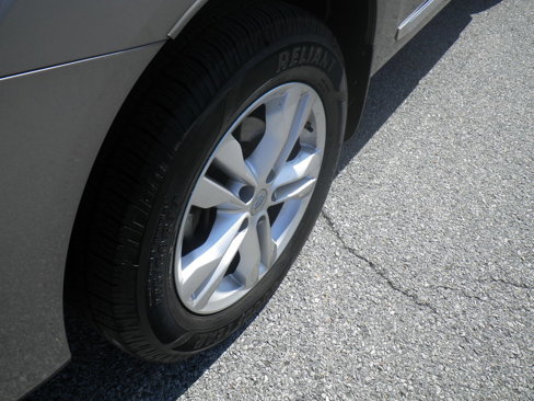 Used 2012 Nissan Rogue SV image 13