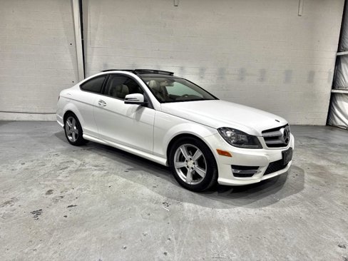 Used 2013 Mercedes-Benz C 250 Coupe image 4