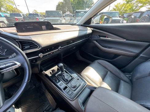 Used 2022 MAZDA CX-30 AWD 2.5 S w/ Premium Package image 26
