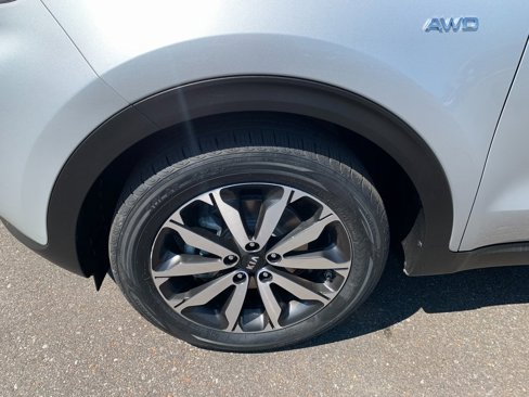 Used 2017 Kia Sportage EX image 12