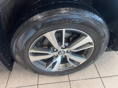 Used 2017 Toyota RAV4 XLE image 9