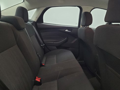 Used 2018 Ford Focus SE image 19