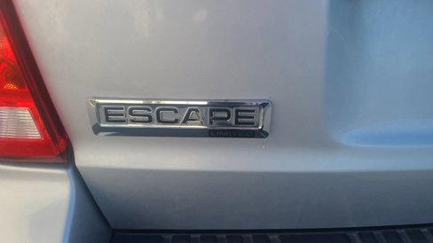 Used 2011 Ford Escape Limited w/ 301A Rapid Spec Order Code image 16