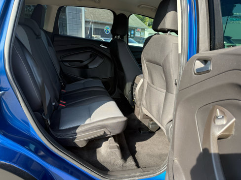 Used 2017 Ford Escape SE image 12