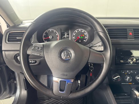 Used 2011 Volkswagen Jetta SE image 15