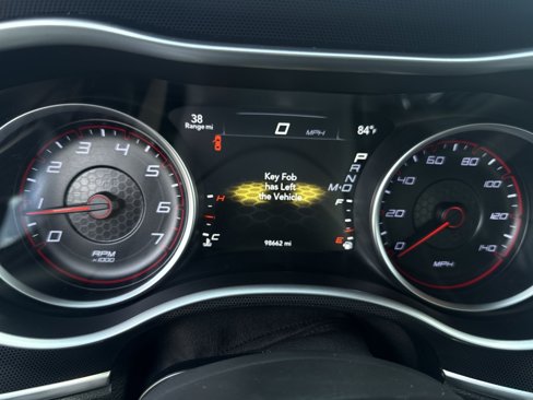 Used 2015 Dodge Charger SXT w/ Driver Confidence Group image 17