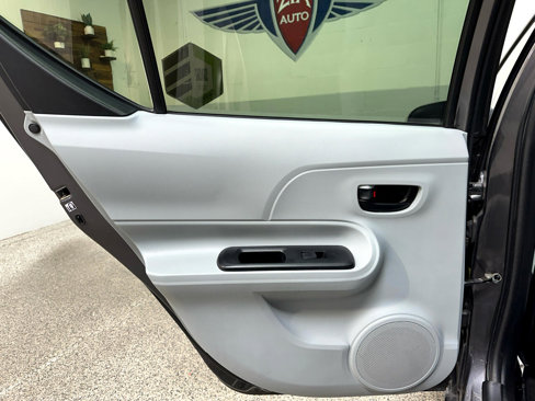 Used 2014 Toyota Prius C One image 15