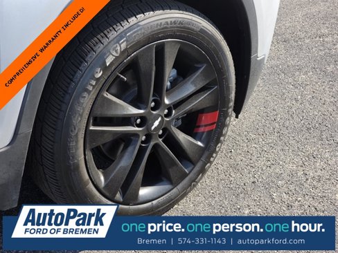 Used 2020 Chevrolet Trax LT w/ Redline Edition image 16