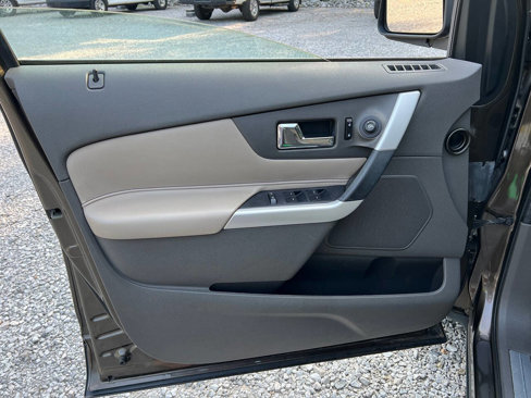 Used 2011 Ford Edge Limited w/ 302A Rapid Spec Order Code image 16