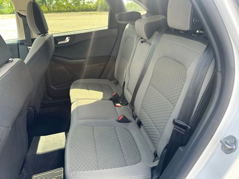 Used 2020 Ford Escape SE image 15