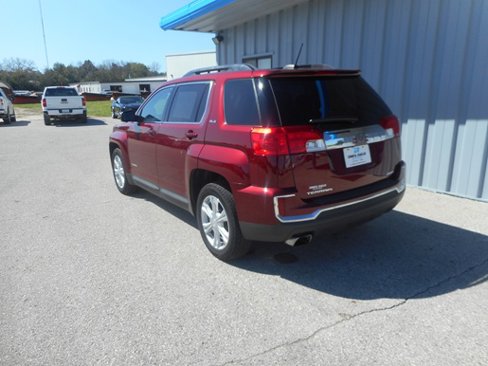 Used 2017 GMC Terrain SLE w/ Convenience Package image 3