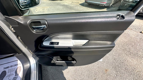 Used 2018 Nissan Rogue SV w/ Sun & Sound Touring Package image 42