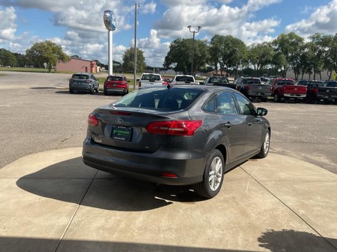 Used 2018 Ford Focus SE image 6