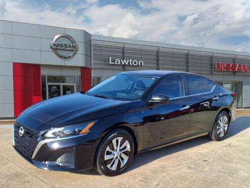 Certified 2025 Nissan Altima 2.5 S image 1