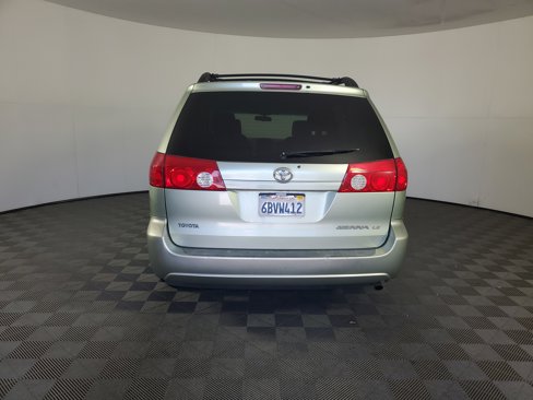 Used 2008 Toyota Sienna LE image 5