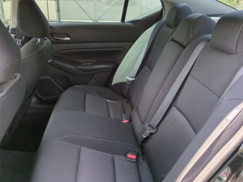 Used 2022 Nissan Altima 2.5 SV image 14