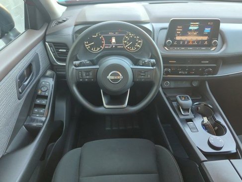 Used 2023 Nissan Rogue S image 22